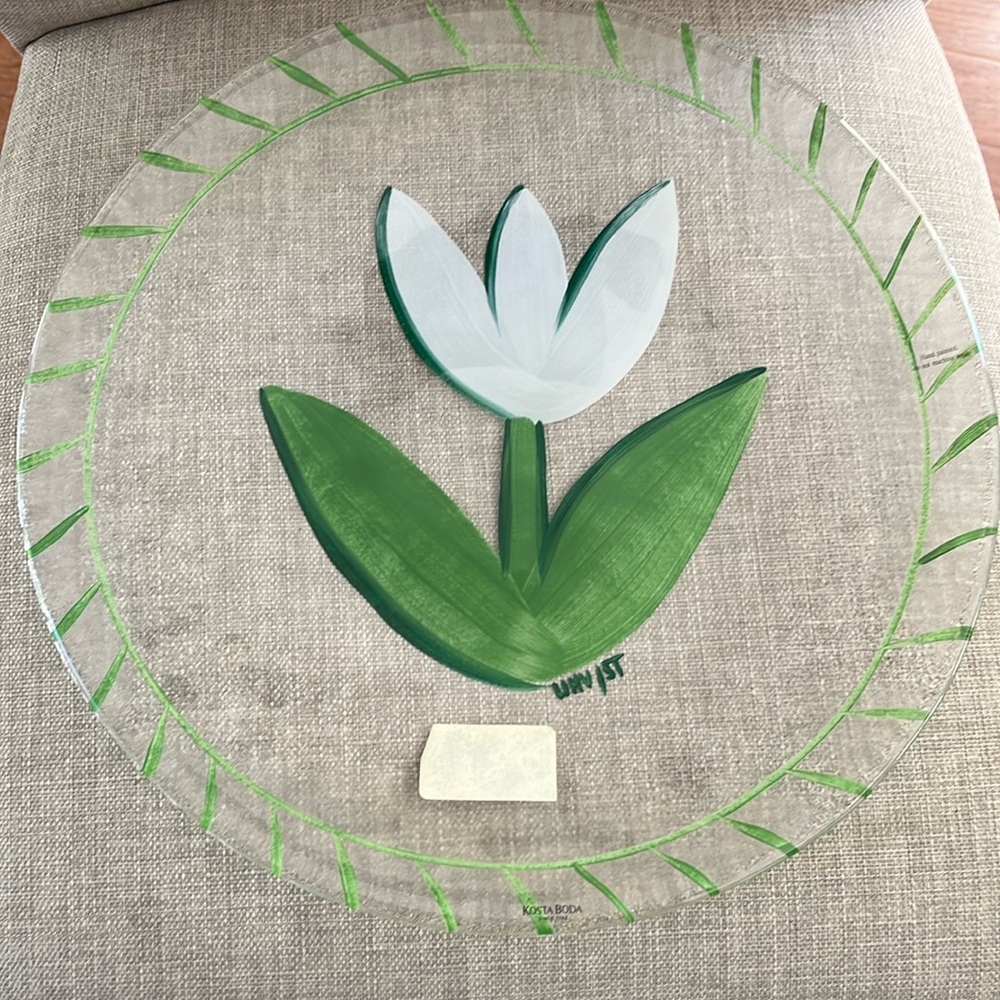 Kosta Boda Art Glass Tulipa - 12.875" Charger Platter ~ ULRICA HYDMAN-VALLIEN